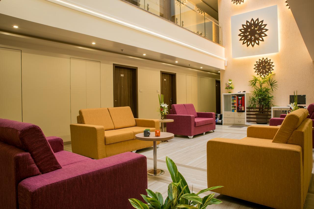 Hotel Grand Rio Nashik Exteriör bild