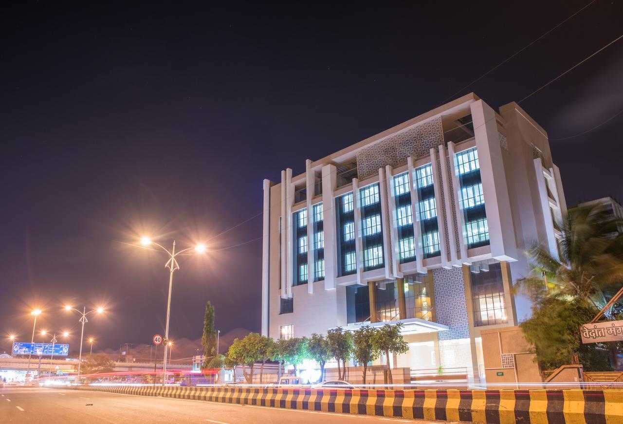 Hotel Grand Rio Nashik Exteriör bild