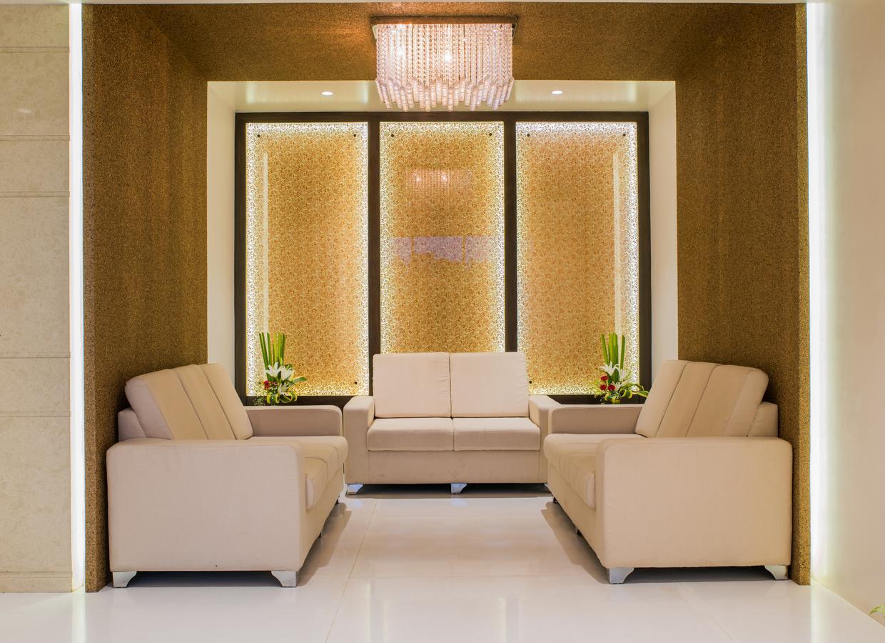 Hotel Grand Rio Nashik Exteriör bild
