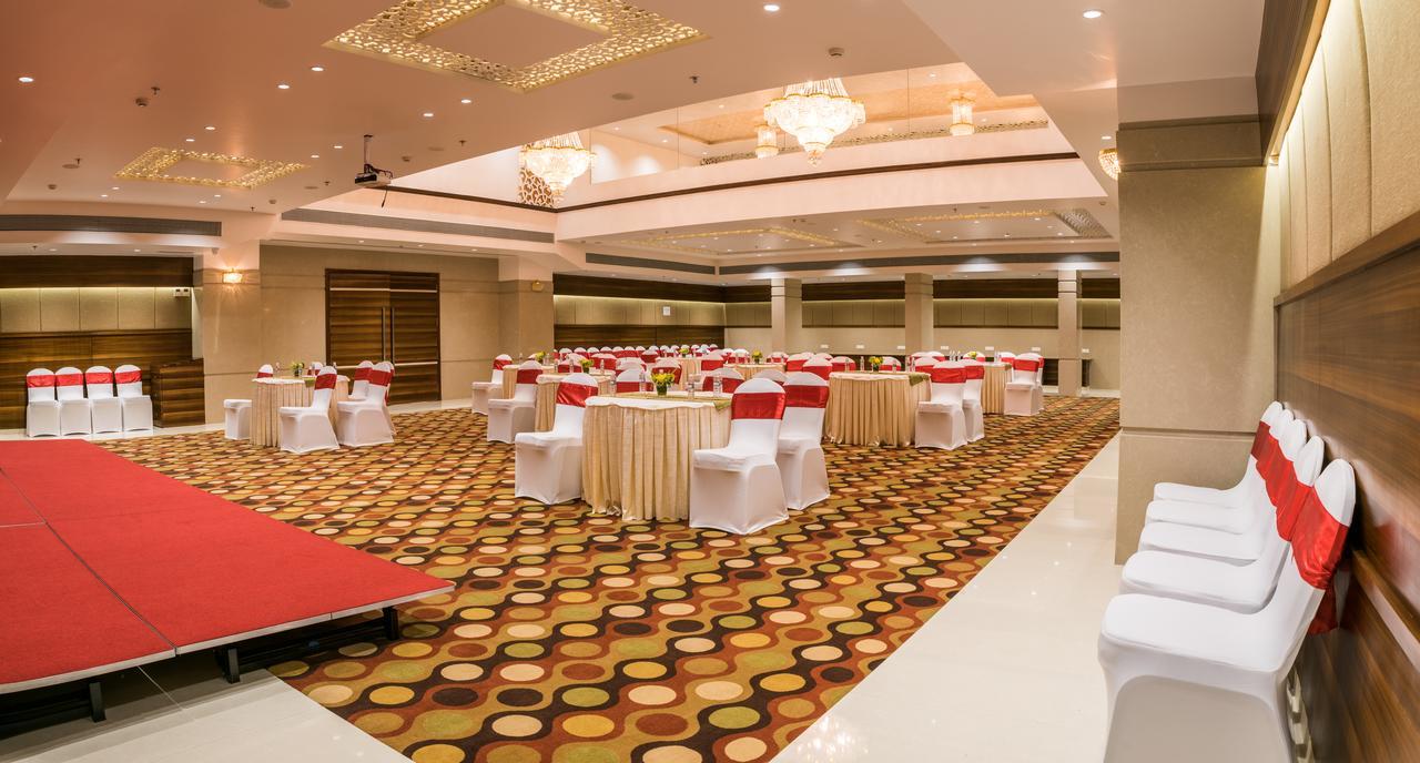 Hotel Grand Rio Nashik Exteriör bild